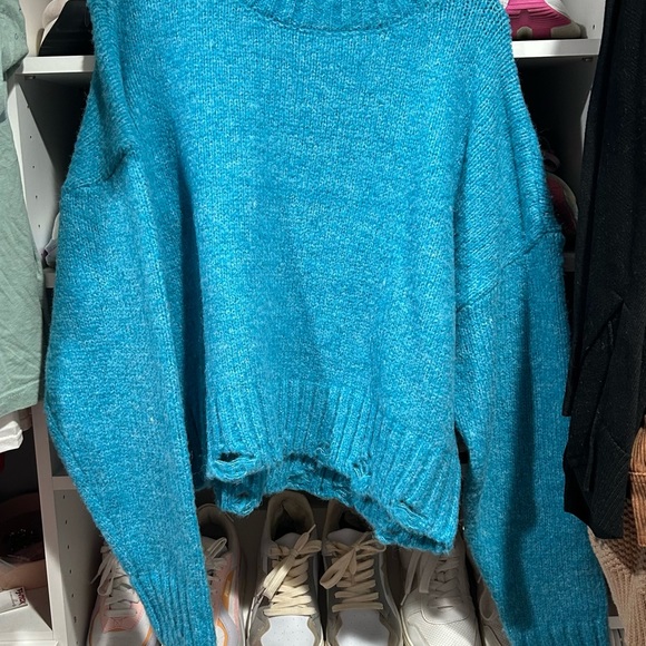 NWOT boutique sweater! Super soft! Only tried on. - Picture 2 of 2
